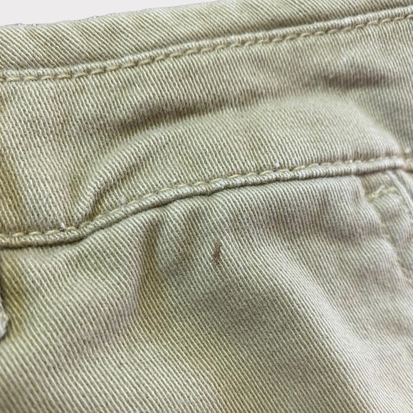 AMERICAN EAGLE | Women's Off White Stretch Shorts (SC) - Picture 5 of 5